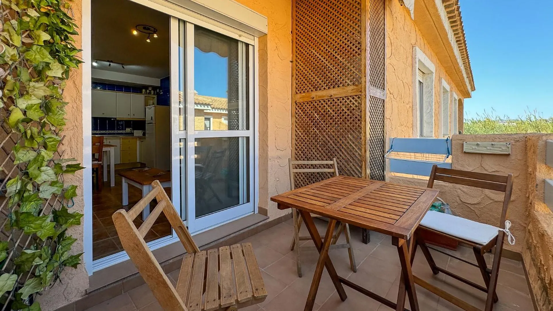 R2304 Playa Del Sur Vera Playa Almeria